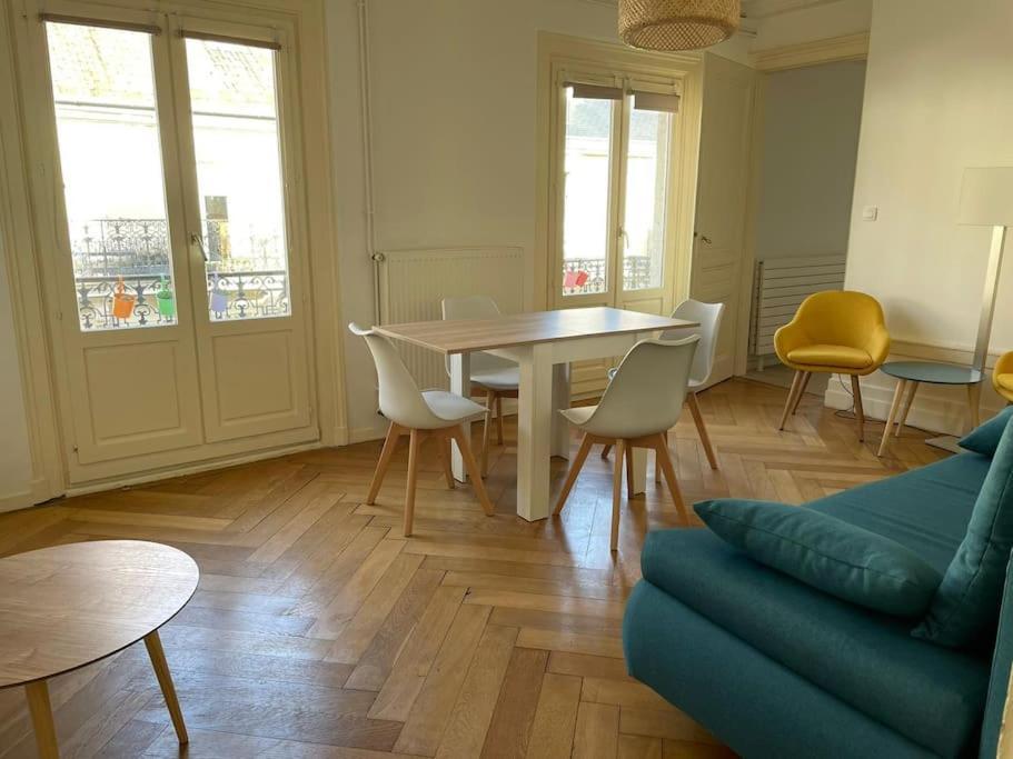 Elegant 2 Chambres Square Saint Amour Besancon Exterior photo